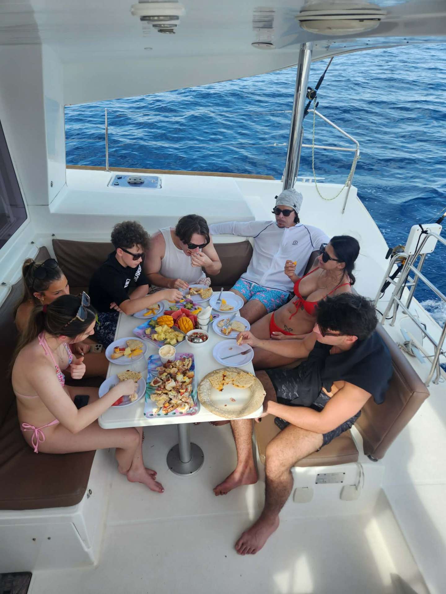 Ambergris Afterglow – The Sunset Catamaran Sail in San Pedro, Belize 3