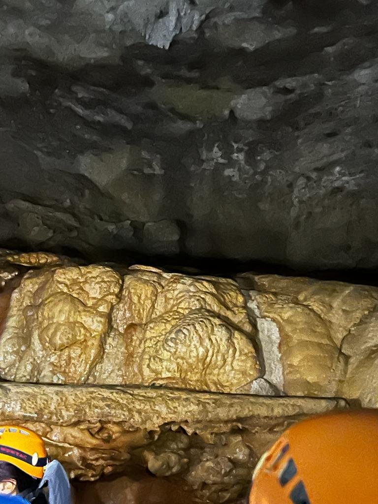 Belize Cave Tubing Zipline and Xunantunich Tour 12