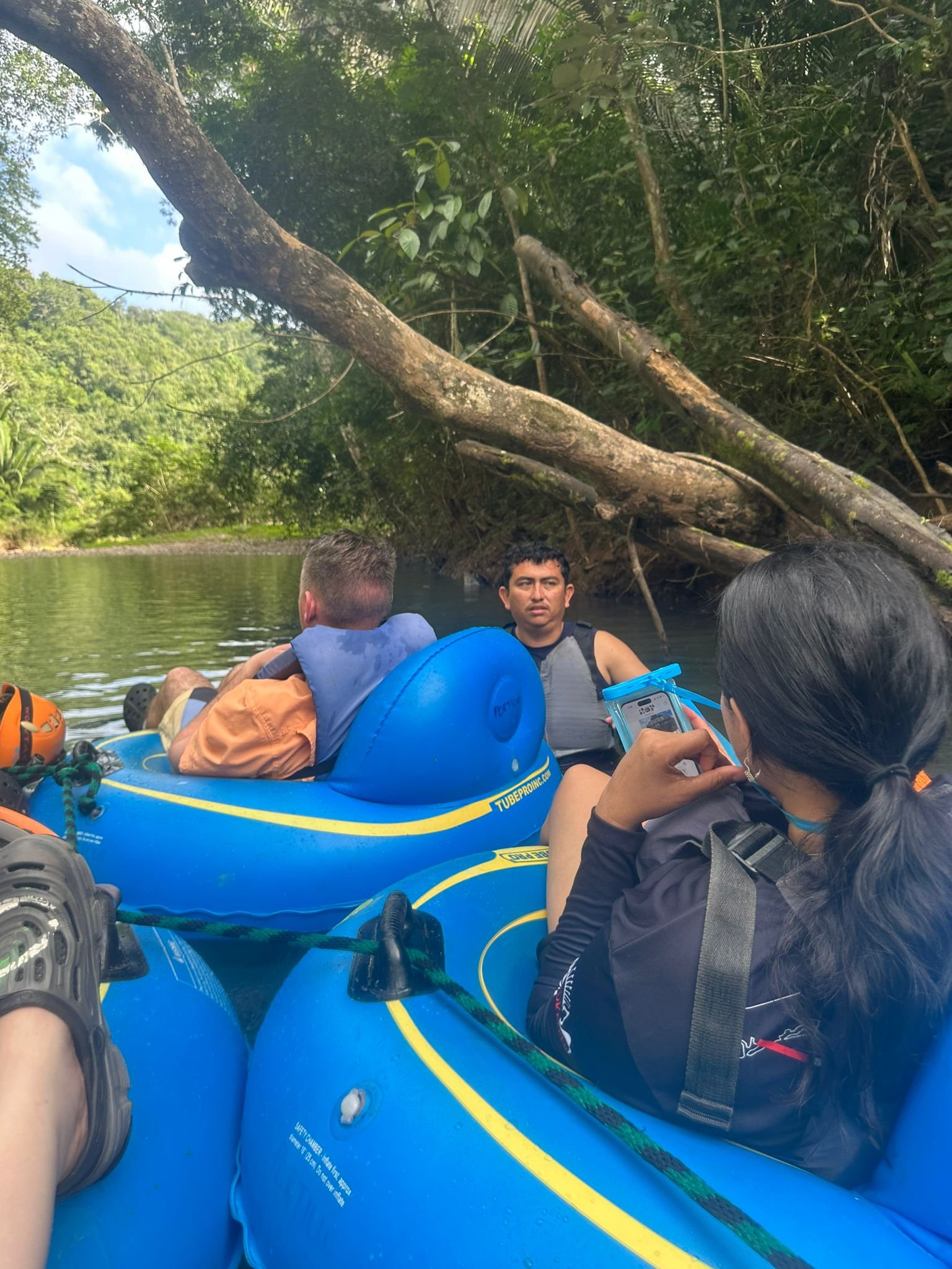 Belize Cave Tubing Zipline and Xunantunich Tour 15
