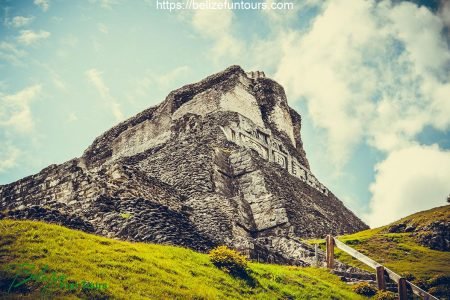 Xunantunich Maya Ruins Tour from Belize City